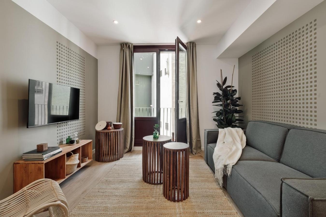 Eboli - 3 Bedrooms, Balcony And Terrace In Ciutat Vella Appartement Barcelona